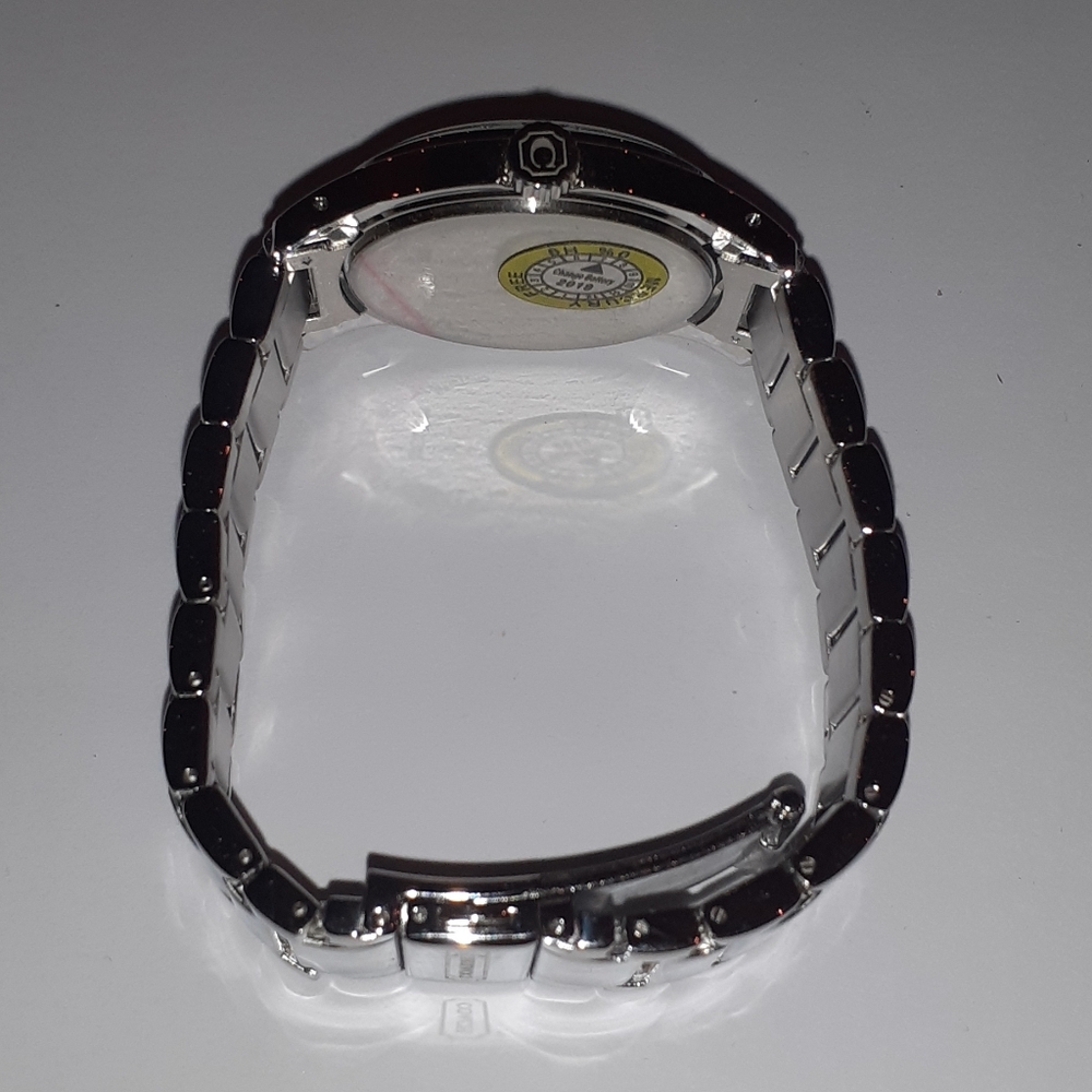 Coach ladies watch - Picture 3 of 6
